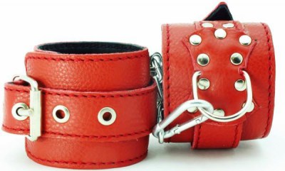 Красные кожаные наручники с клепками, производитель: БДСМ Арсенал