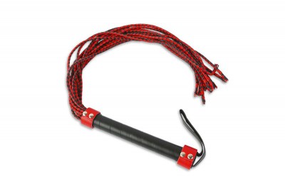 Красно-чёрная плеть-многохвостка с гладкой рукоятью - 77 см., производитель: Пикантные штучки